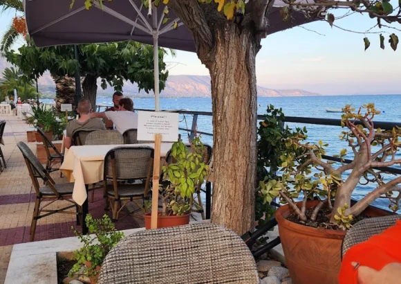 CARAVELLA-ΤΣΙΡΙΚΟΛΙΑ ΕΥΑΝΘΙΑ – ΕΣΤΙΑΤΟΡΙΟ – ΑΓΙΟΙ ΘΕΟΔΩΡΟΙ ΚΟΡΙΝΘΙΑΣ