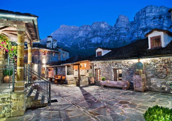 ΤΣΟΥΜΑΝΗΣ ΝΙΚΟΛΑΟΣ – ΝΙΚΟΣ ΚΑΙ ΙΟΥΛΙΑ – ΞΕΝΩΝΑΣ – ΕΣΤΙΑΤΟΡΙΟ – ΜΕΓΑΛΟ ΠΑΠΙΓΚΟ ΖΑΓΟΡΙ ΙΩΑΝΝΙΝΩΝ