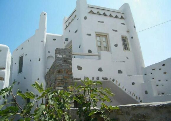 ΣΤΑΥΡΑΚΗΣ ΔΗΜΗΤΡΙΟΣ – VILLA BYZANTINO – ΠΑΡΑΔΟΣΙΑΚΕΣ ΒΙΛΛΕΣ ΔΙΑΚΟΠΩΝ – ΠΑΡΟΙΚΙΑ ΠΑΡΟΣ ΚΥΚΛΑΔΕΣ