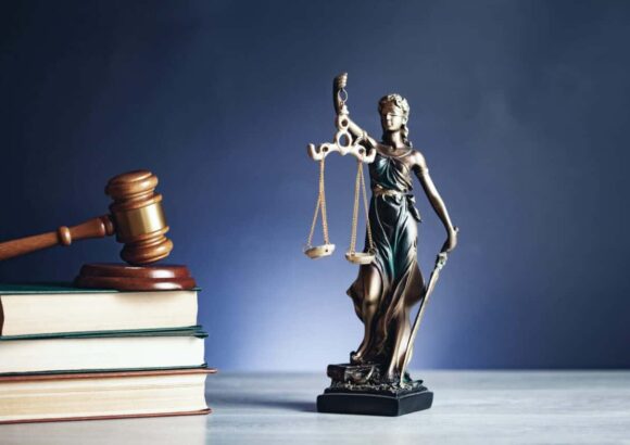 ΔΙΚΗΓΟΡΟΣ ΑΘΗΝΑ-ΜΑΛΑΓΑΡΗ ΕΙΡΗΝΗ