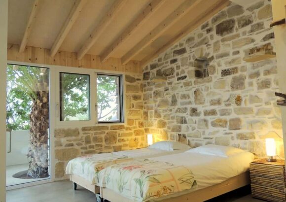 THE TWO BROTHERS-ΕΝΟΙΚΙΑΖΟΜΕΝΑ ΔΩΜΑΤΙΑ ΗΡΑΚΛΕΙΟ ΚΡΗΤΗΣ-ΜΑΤΘΑΙΑΚΗΣ ΕΜΜΑΝΟΥΗΛ