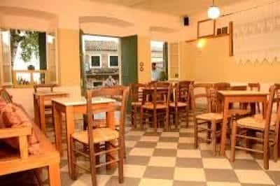 ΠΑΡΑΔΟΣΙΑΚΟ ΚΑΦΕΝΕΙΟ ΤΟ ΛΙΜΠΟΒΙΣΙ ΜΑΙΝΑΛΟ ΑΡΚΑΔΙΑΣ