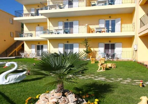 ΞΕΝΟΔΟΧΕΙΑ ΠΕΡΔΙΚΑ ΘΕΣΠΡΩΤΙΑΣ “ALEXIOS HOTEL” – ΜΠΙΣΤΙΟΛΗΣ ΧΡΗΣΤΟΣ